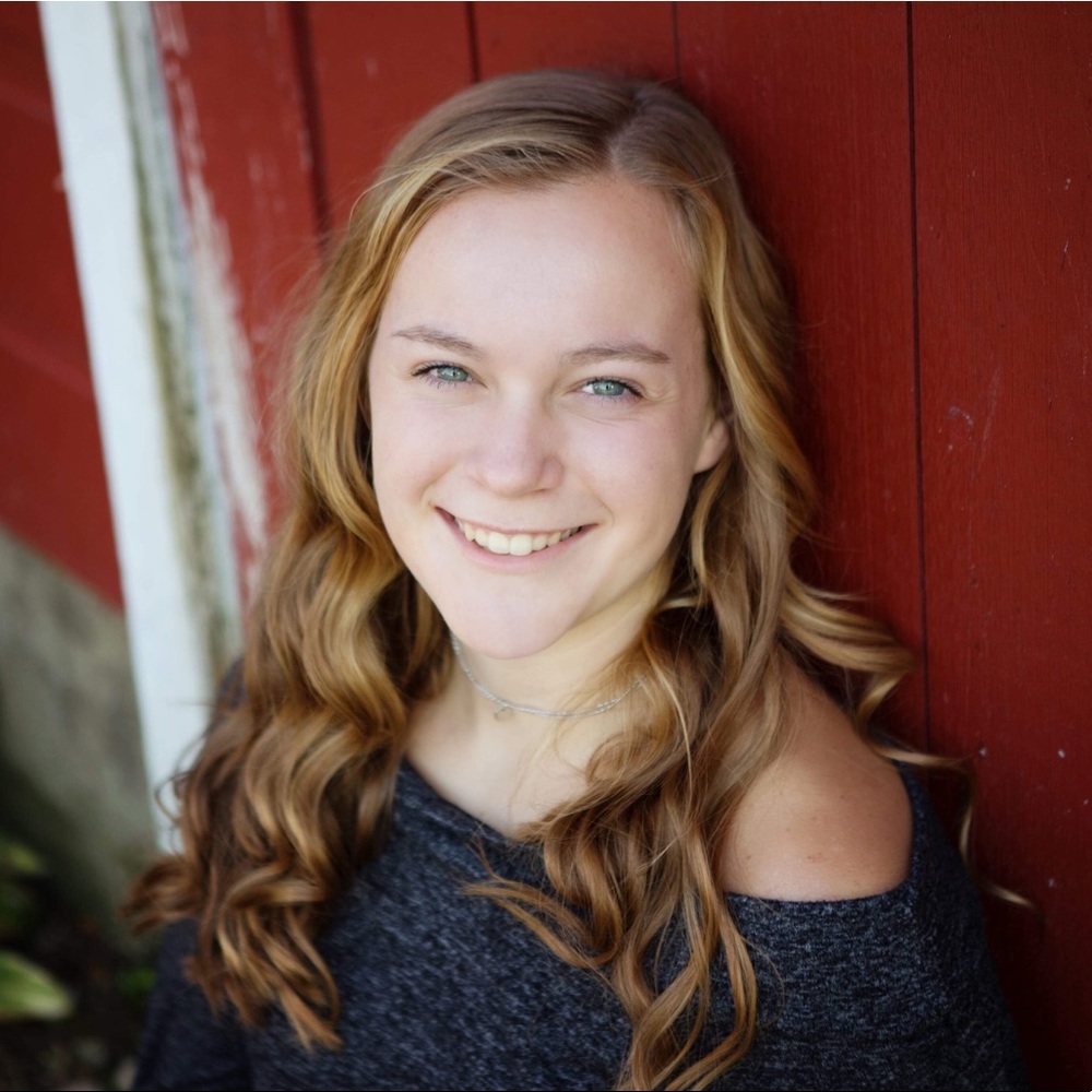 Meet your Posher, Courtney